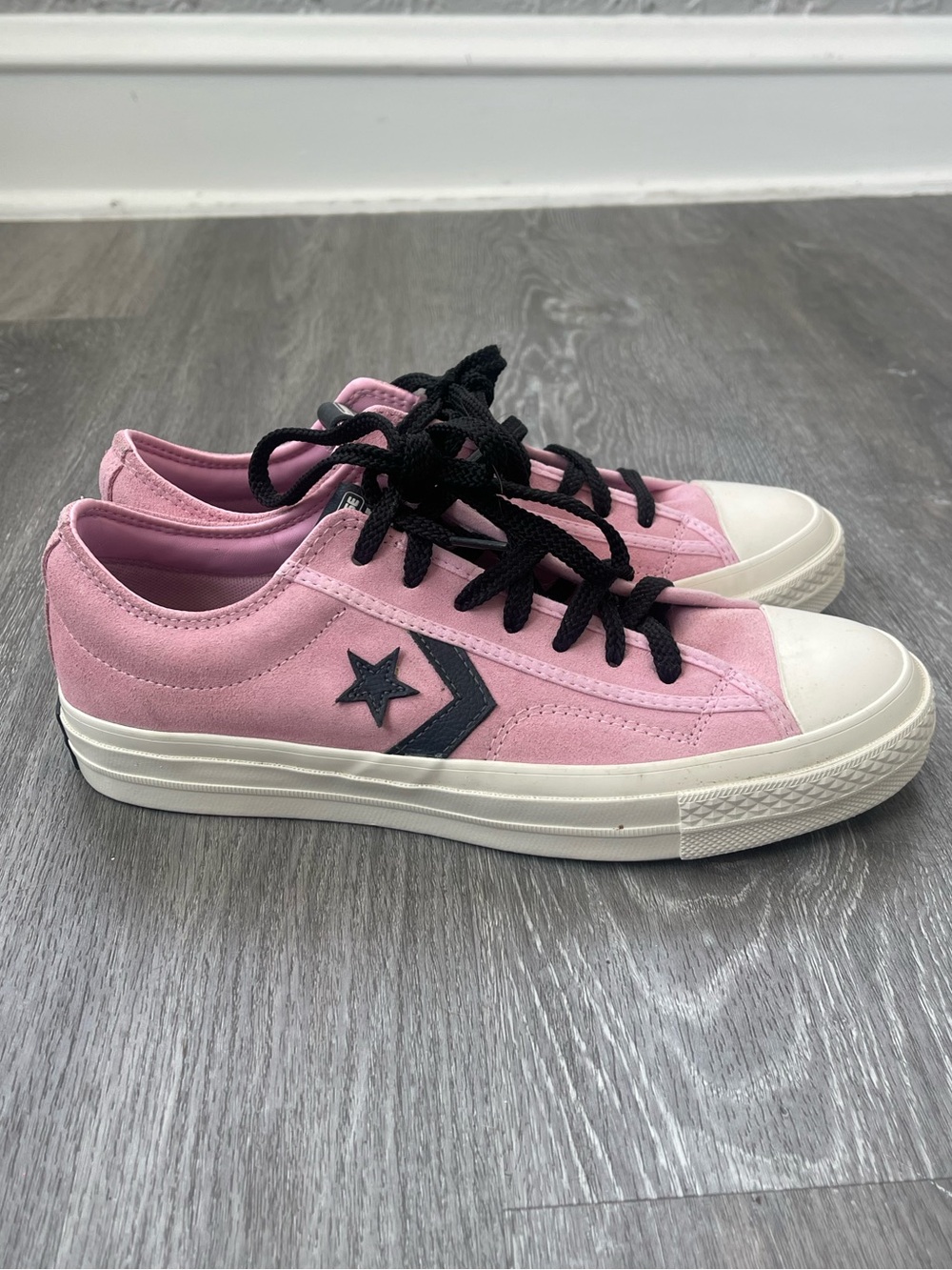 Converse Star Player 76 Black & Pink Sneakers Size 9.5